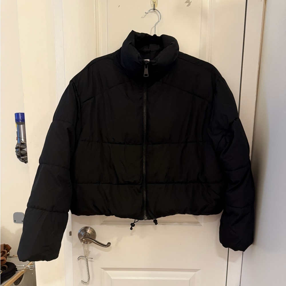 Zara Black Cropped Puffer Jacket